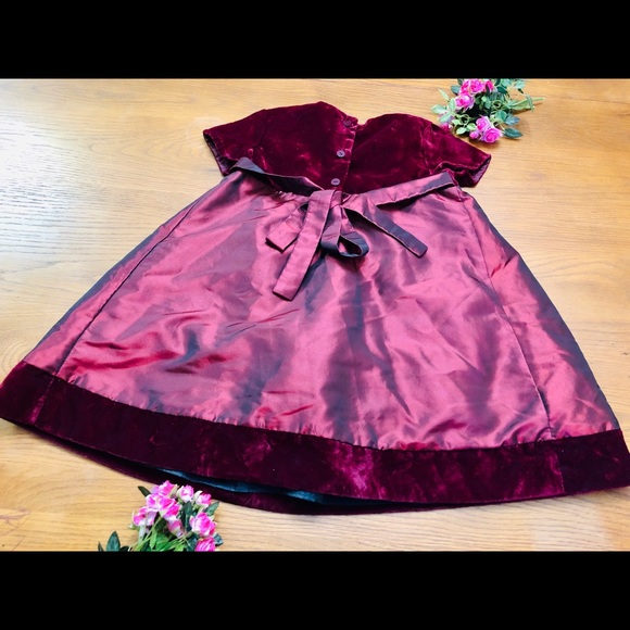 Thomas cute little girl’s gold maroon - Picture 6 of 8